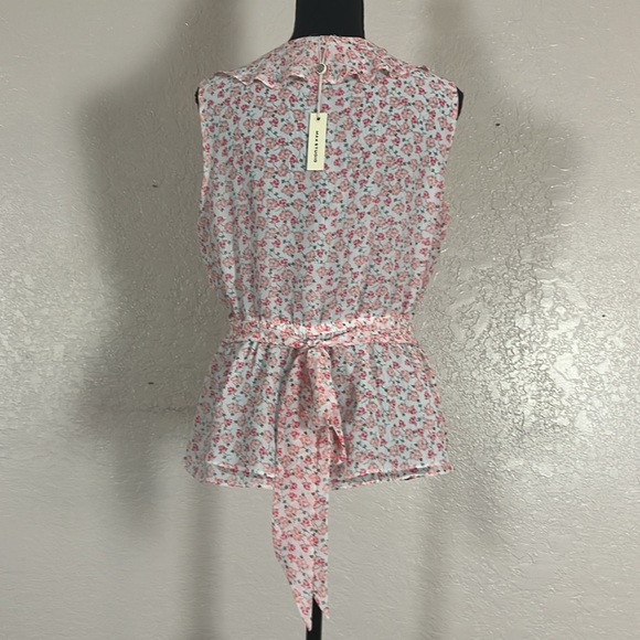 1749 NWT Max Studio Sleeveless Floral Blouse W/Tie Embellishment On Back. SzS - Picture 5 of 11
